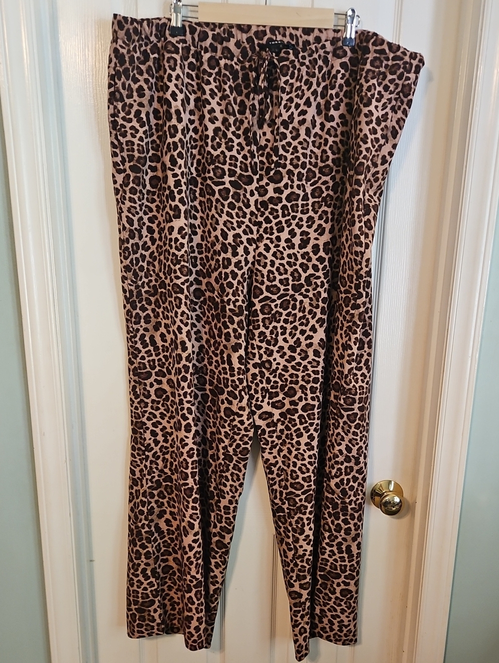 torrid Brown Leopard Print Wide-Leg Pants Size 3 Like New! Drawstring, Flowy Fit